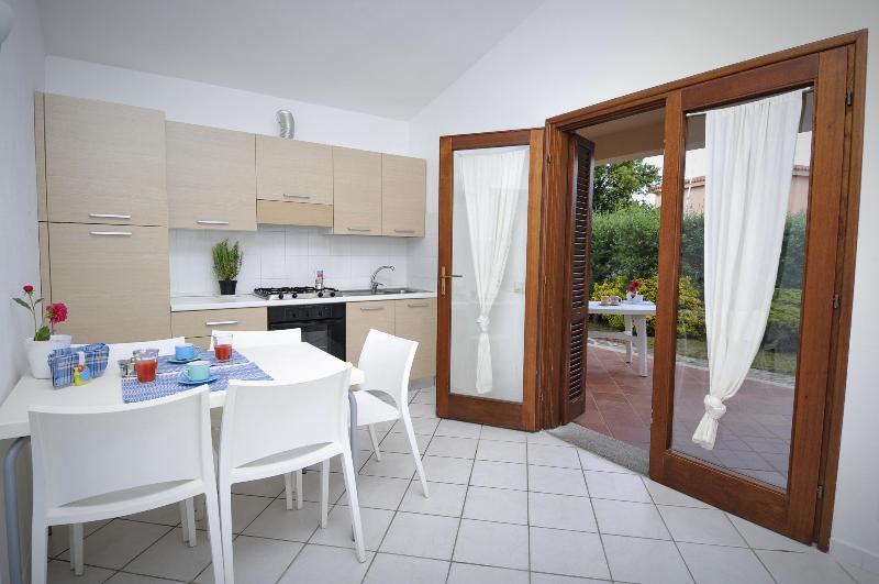 Residence Le Canne San Teodoro  Ngoại thất bức ảnh